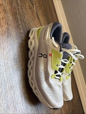 LIKE NEW! On Running White Sneakers with Lime Accents